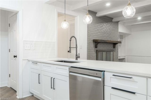 5251 Silas Creek Parkway, Winston-salem, NC 27106