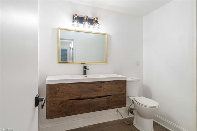 5251 Silas Creek Parkway, Winston-salem, NC 27106