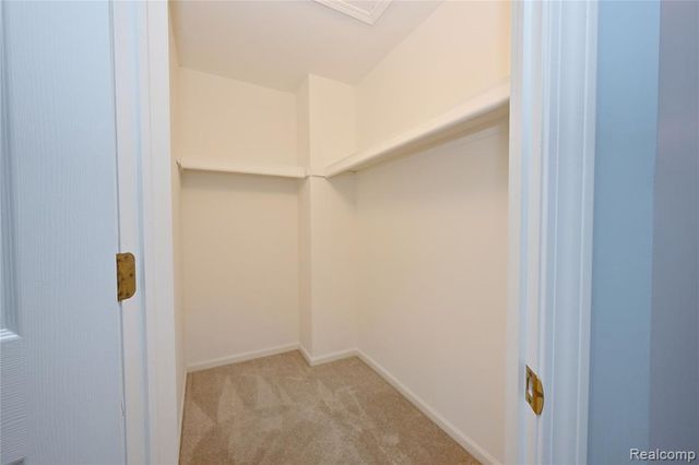 35285 Lone Pine Lane, Farmington Hills, MI 48335