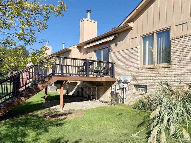 35285 Lone Pine Lane, Farmington Hills, MI 48335
