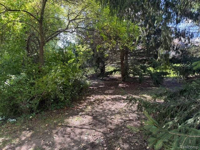35285 Lone Pine Lane, Farmington Hills, MI 48335