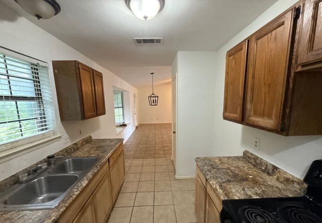 817 Oak Grove Lane, Royse City, TX 75189