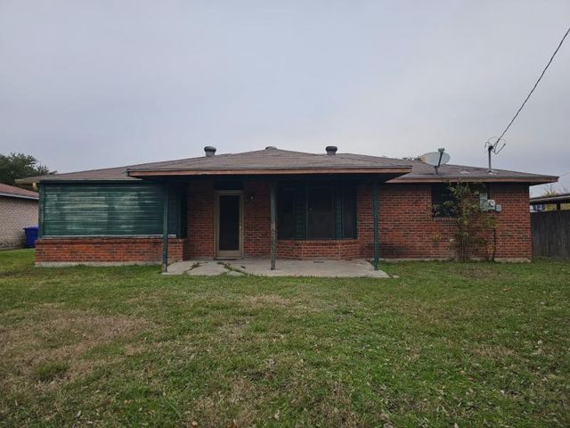 817 Oak Grove Lane, Royse City, TX 75189