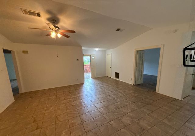 817 Oak Grove Lane, Royse City, TX 75189