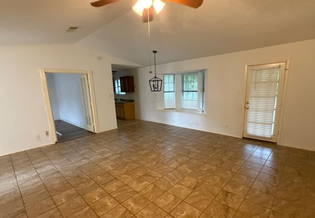 817 Oak Grove Lane, Royse City, TX 75189