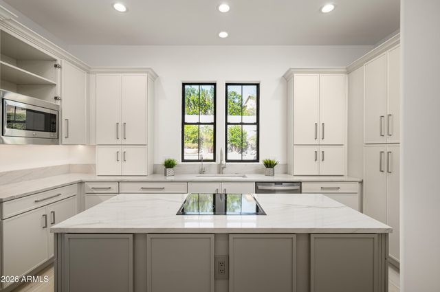 9412 E HIDDEN SPUR Trail, Scottsdale, AZ 85255