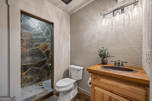 799 Bruce Mountain Road, Morganton, GA 30560