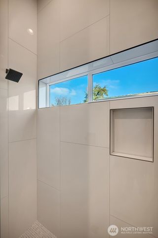 4411 S Holly Street, Seattle, WA 98118