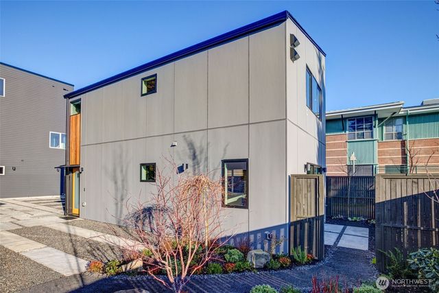 4411 S Holly Street, Seattle, WA 98118