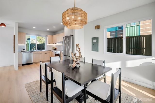 4411 S Holly Street, Seattle, WA 98118