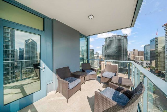 1388 Kettner 2206, San Diego, CA 92101