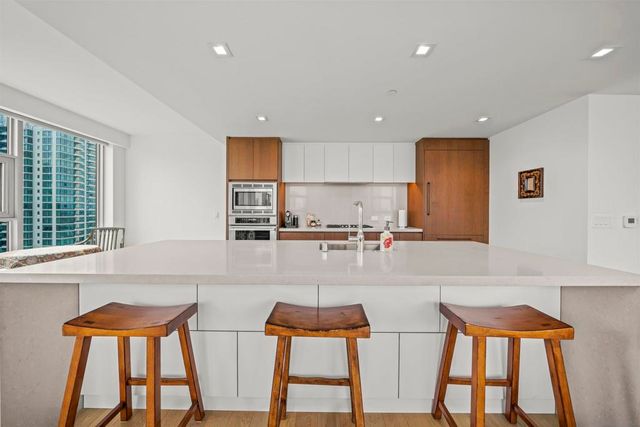1388 Kettner 2206, San Diego, CA 92101