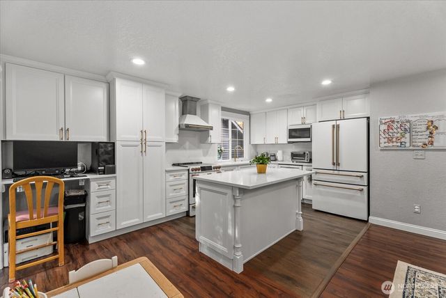 22701 12th Place W, Bothell, WA 98021