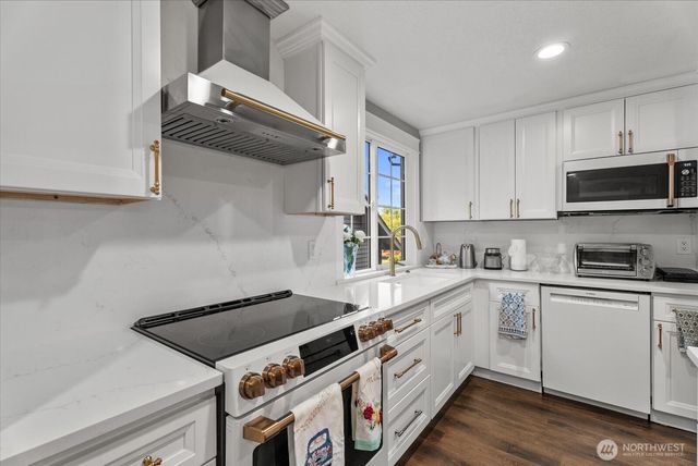 22701 12th Place W, Bothell, WA 98021