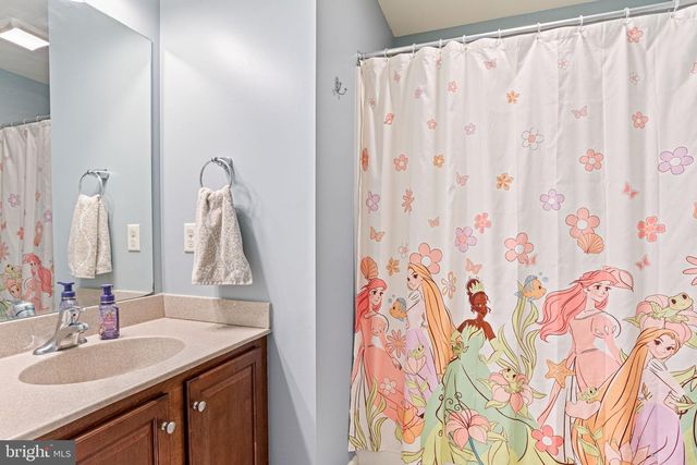 174 OLD SCHOOLHOUSE LANE, Mechanicsburg, PA 17055