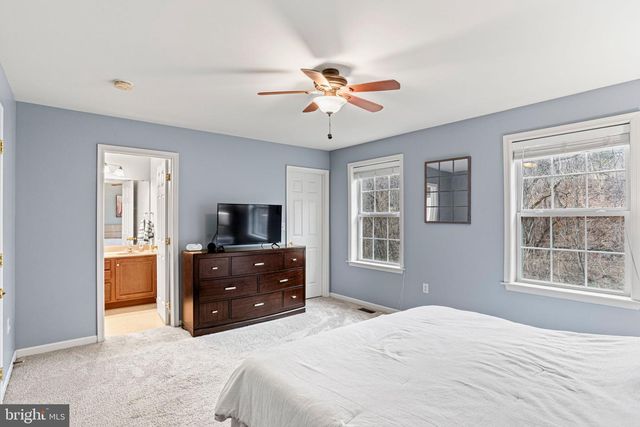 174 OLD SCHOOLHOUSE LANE, Mechanicsburg, PA 17055