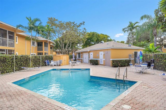 441 SE 10th St D206, Dania Beach, FL 33004