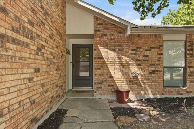5113 Blue Glen Drive, The Colony, TX 75056