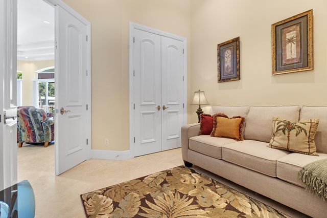 371 SE 15th Avenue, Pompano Beach, FL 33060