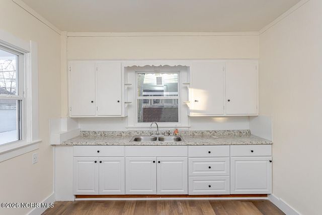 734 Brighton Avenue, Toledo, OH 43609