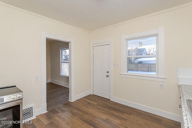 734 Brighton Avenue, Toledo, OH 43609