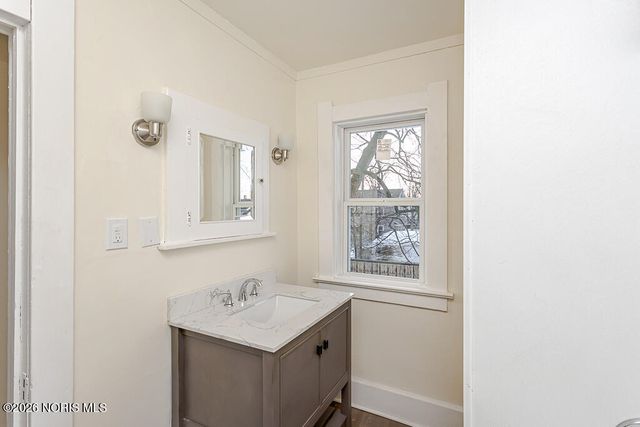 734 Brighton Avenue, Toledo, OH 43609