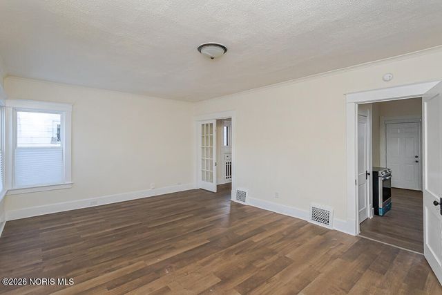 734 Brighton Avenue, Toledo, OH 43609