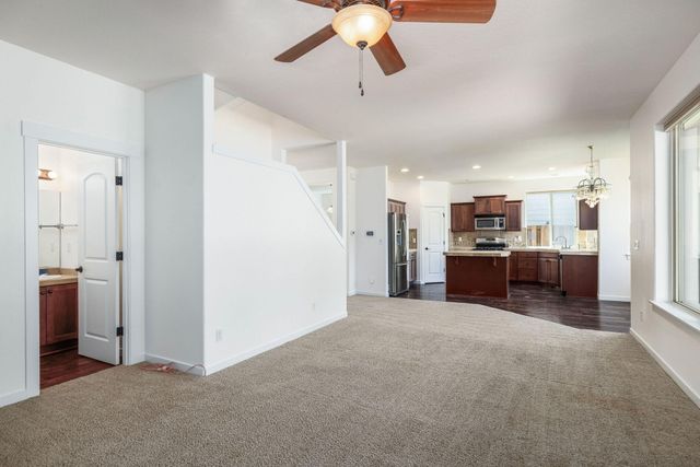 2934 NE Dogwood Drive, Bend, OR 97701