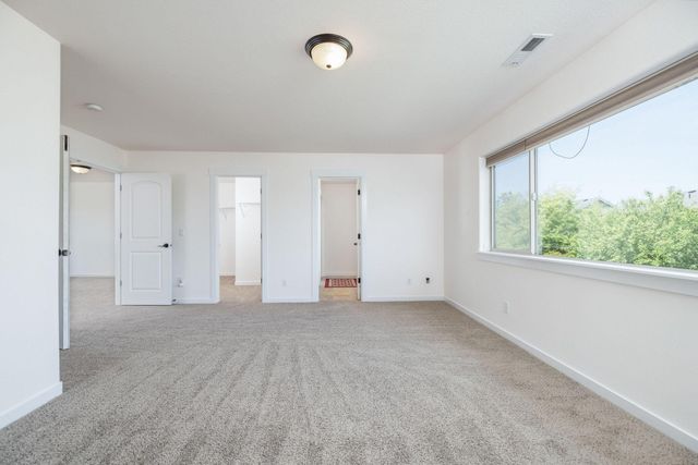 2934 NE Dogwood Drive, Bend, OR 97701