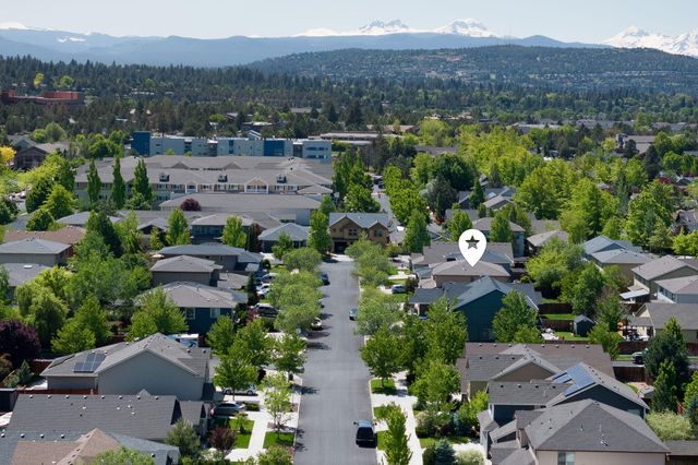 2934 NE Dogwood Drive, Bend, OR 97701