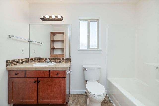 2934 NE Dogwood Drive, Bend, OR 97701