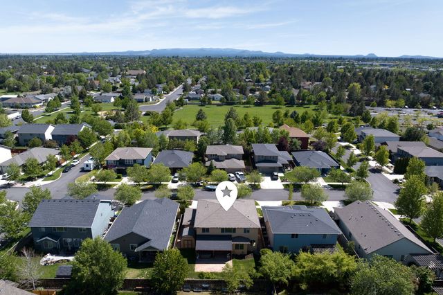 2934 NE Dogwood Drive, Bend, OR 97701