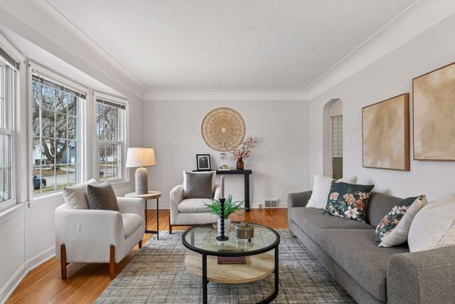 5641 Washburn Avenue S, Minneapolis, MN 55410