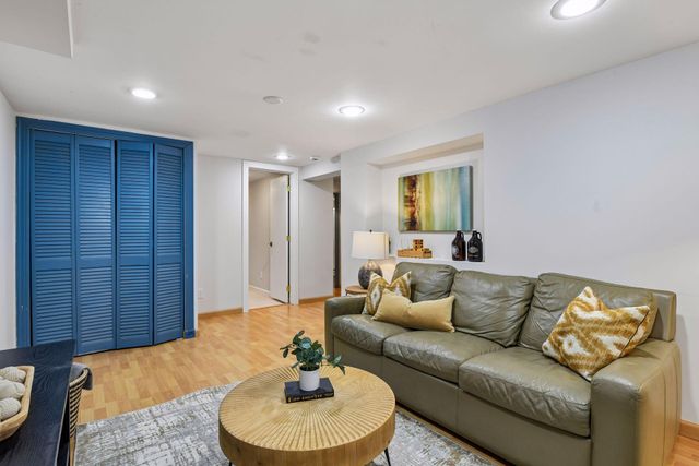 5641 Washburn Avenue S, Minneapolis, MN 55410