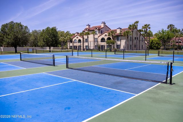 4050 MIZNER Circle S, Jacksonville, FL 32217