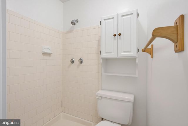 1136 TYLER AVE, Annapolis, MD 21403