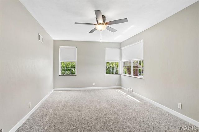 4709 Theiss Road, St Louis, MO 63128