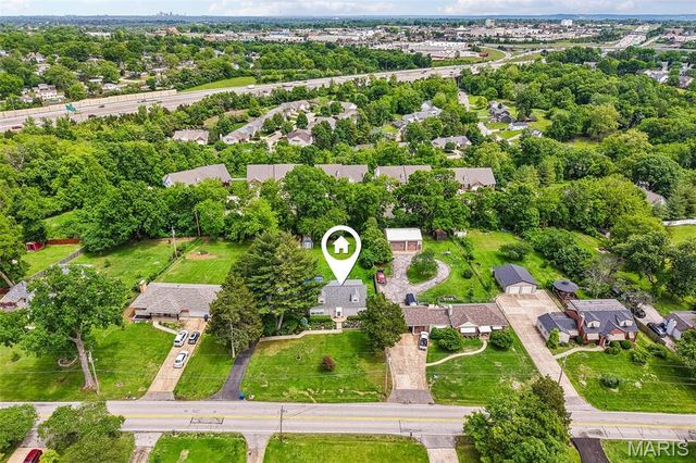 4709 Theiss Road, St Louis, MO 63128