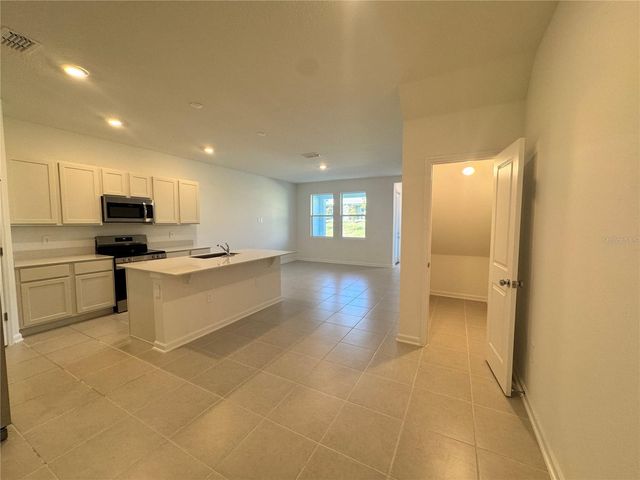 2819 MALOOF DRIVE, Davenport, FL 33837