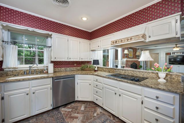 3701 S VIRGINIA Street, Amarillo, TX 79109