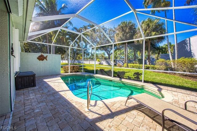 13600 Gulf Breeze ST, Fort Myers, FL 33907