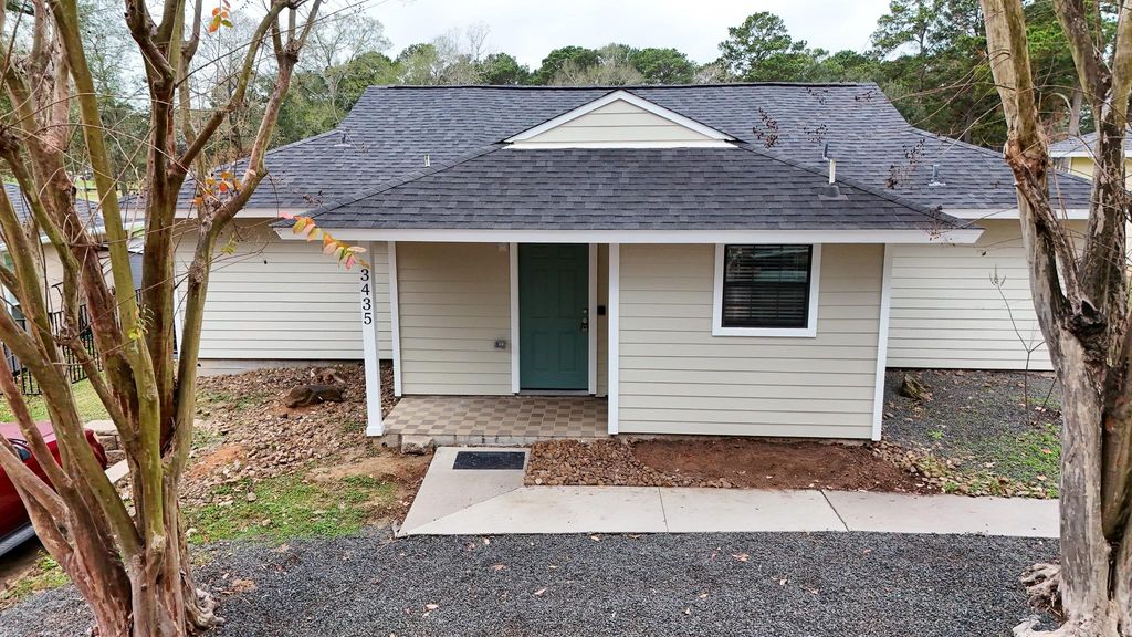 3435 Balboa Circle 8, Montgomery, TX 77356