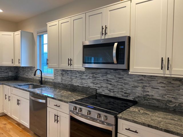 2 White Birch Lane, Lebanon, NH 03784
