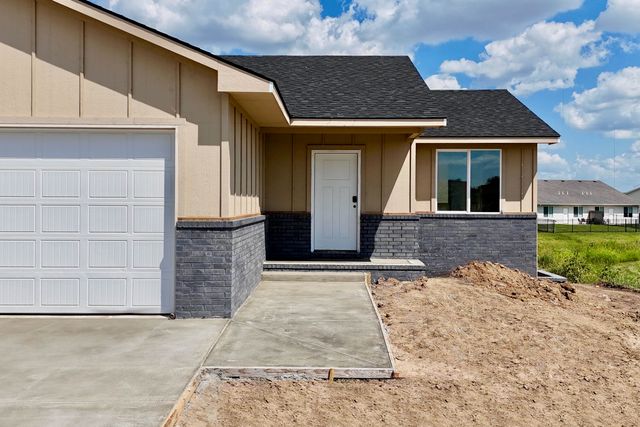 5518 N St. Paul Ct., Wichita, KS 67204