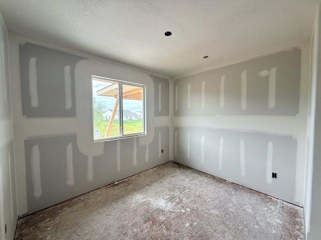 5518 N St. Paul Ct., Wichita, KS 67204