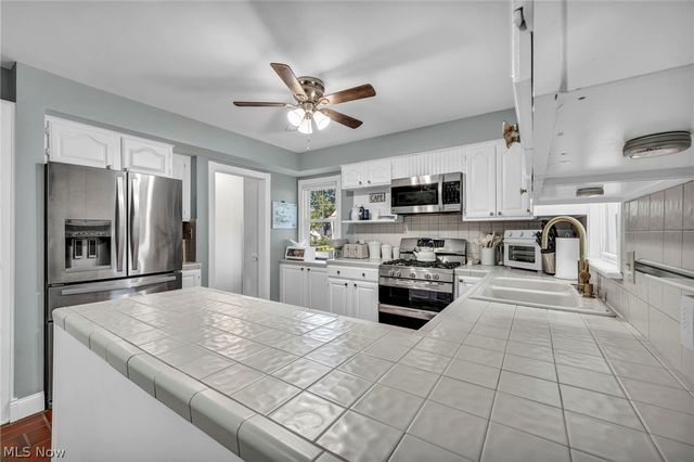 24103 Bruce Road, Bay Village, OH 44140