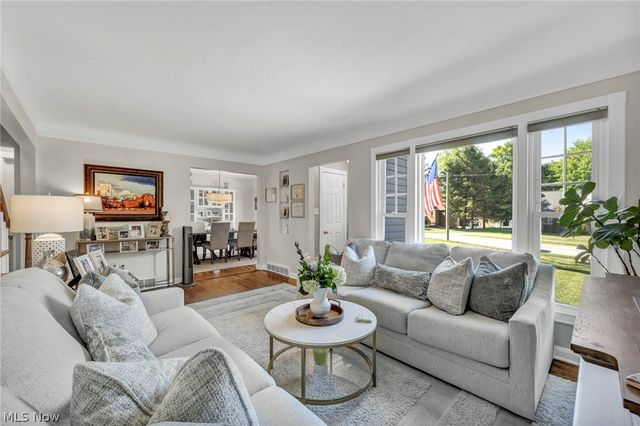 24103 Bruce Road, Bay Village, OH 44140