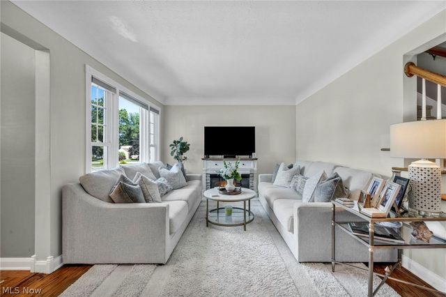 24103 Bruce Road, Bay Village, OH 44140