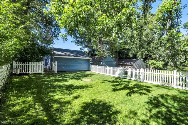 24103 Bruce Road, Bay Village, OH 44140