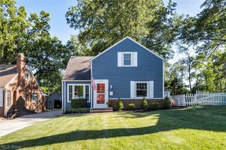 24103 Bruce Road, Bay Village, OH 44140